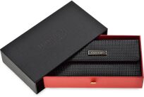 Monnari elegantní lakovaná dámská velká kožená peněženka s vyraženým 3d vzorem + dárková krabička - černá - 3