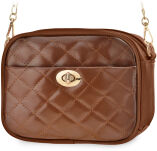 Prošívaná dámská crossbody kabelka na řetízku - hnědá - 5